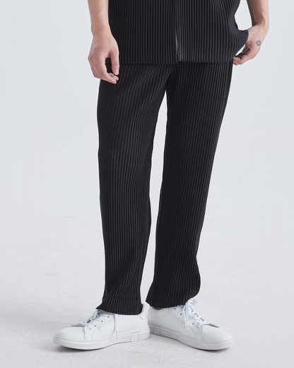 Wearing Ribbed Cotton Pantalon