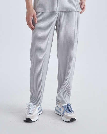 Wearing Ribbed Cotton Pantalon