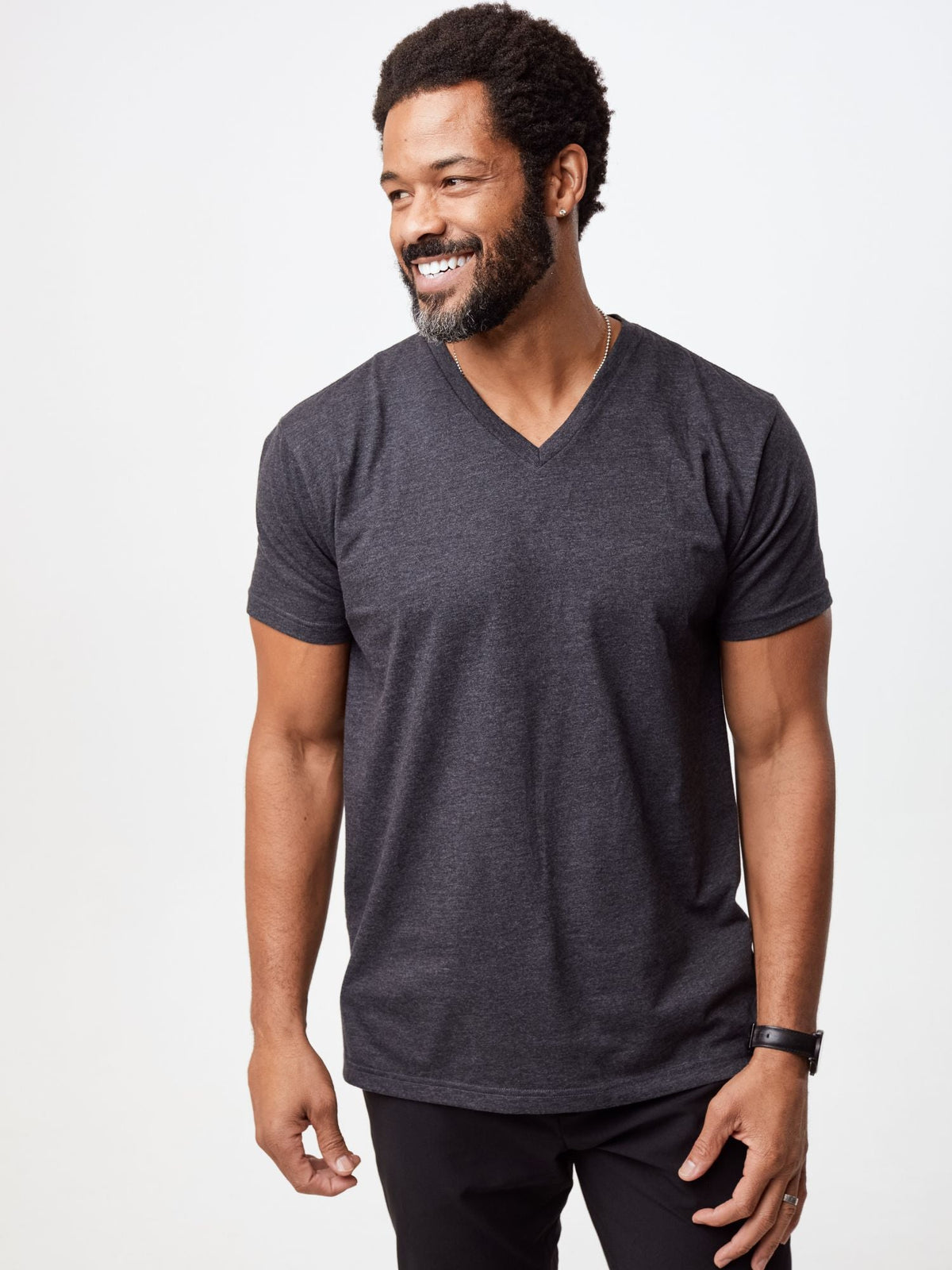 Kit com 6 Camisetas Masculinas Gola V