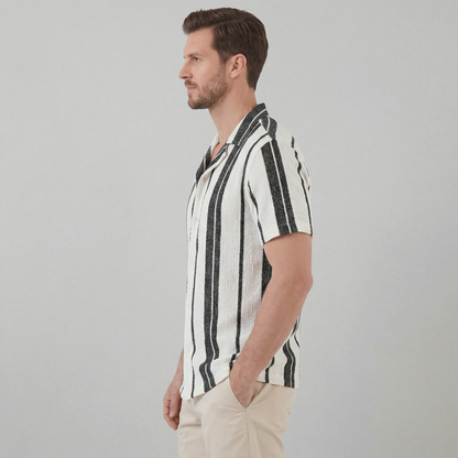 Men's Short Sleeve Button-Down Shirt