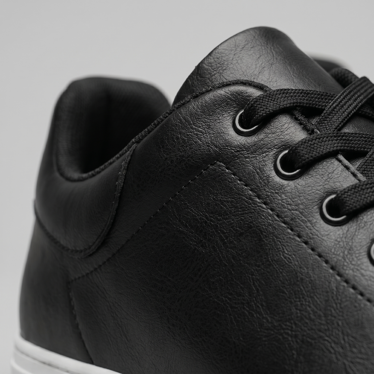 Men's Sneakers trainers with Modern Style