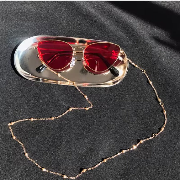 Wavy Chain Elegance